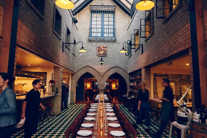 République Cafe and Restaurant 